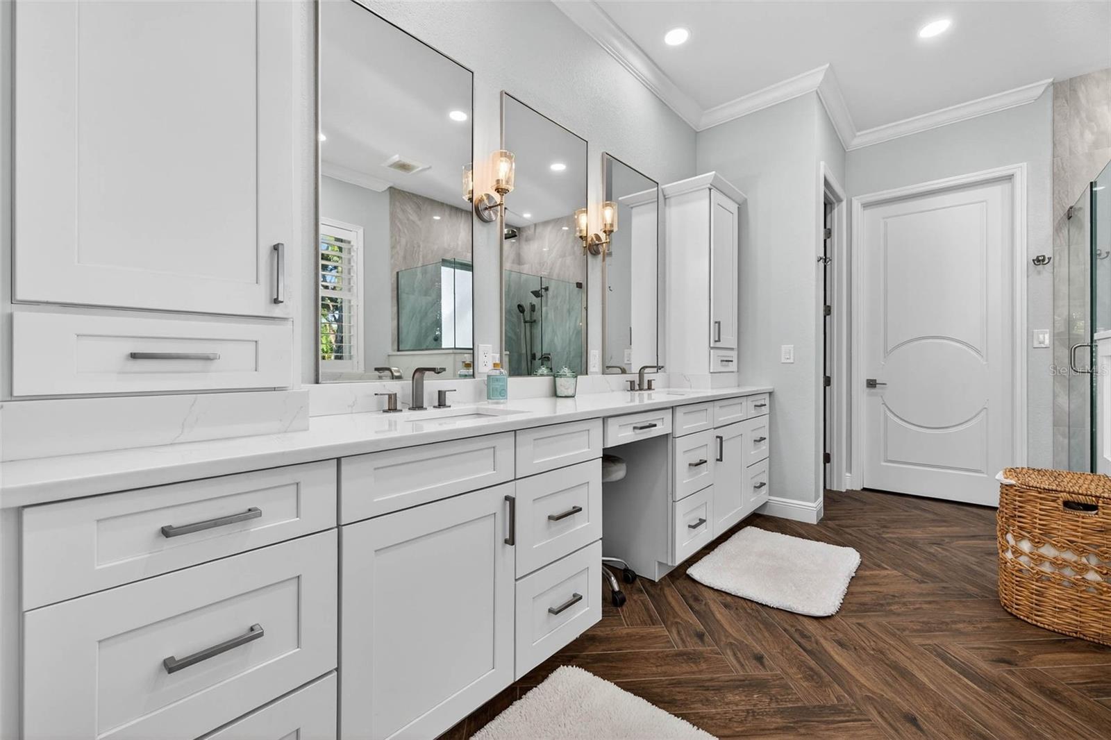1581 ALEXANDER RD — photo 19