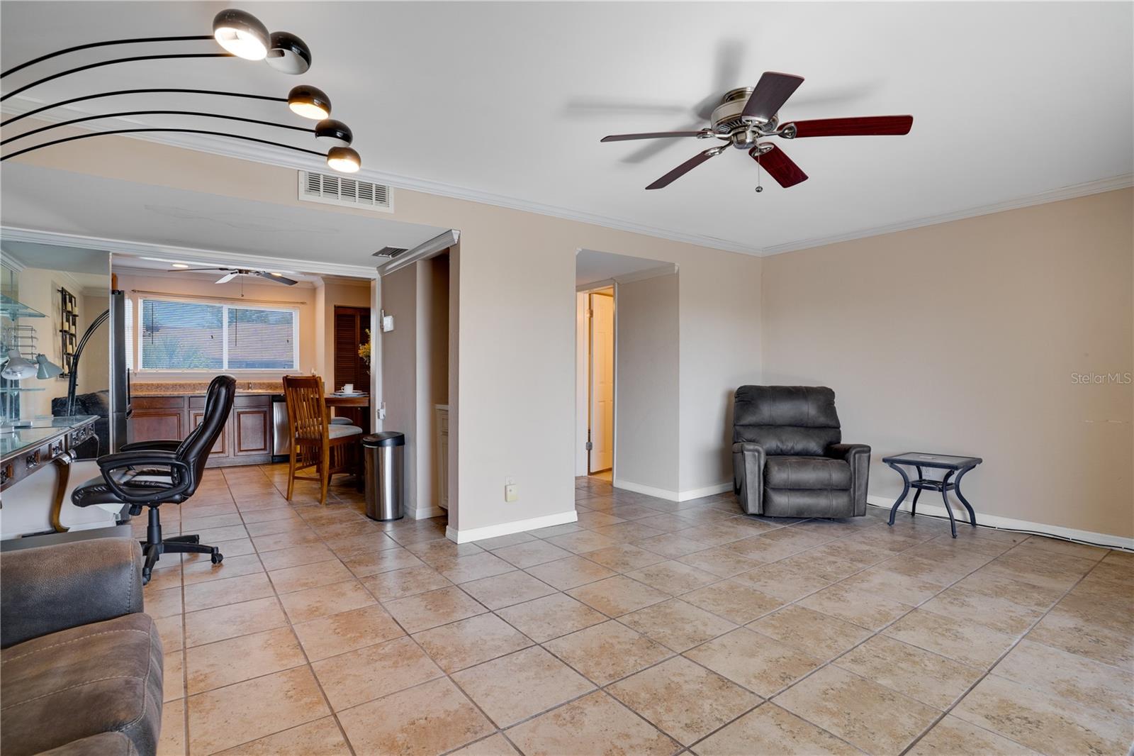 6315 NEWTOWN CIR #15B3 — photo 9
