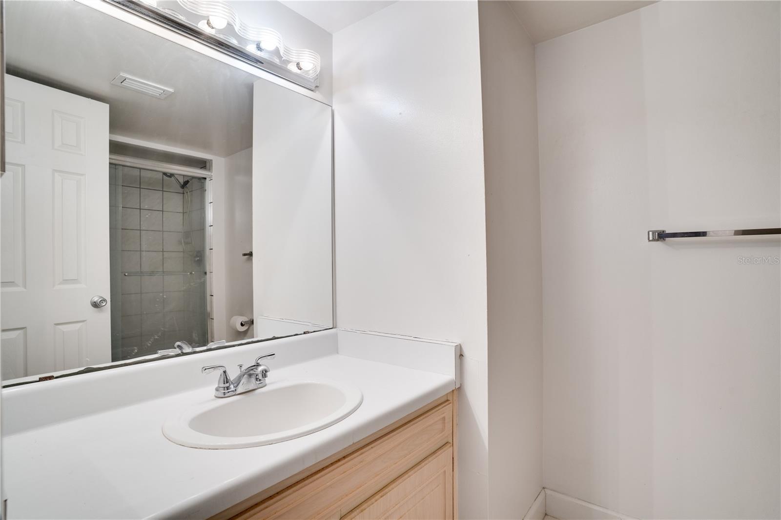 6315 NEWTOWN CIR #15B3 — photo 22