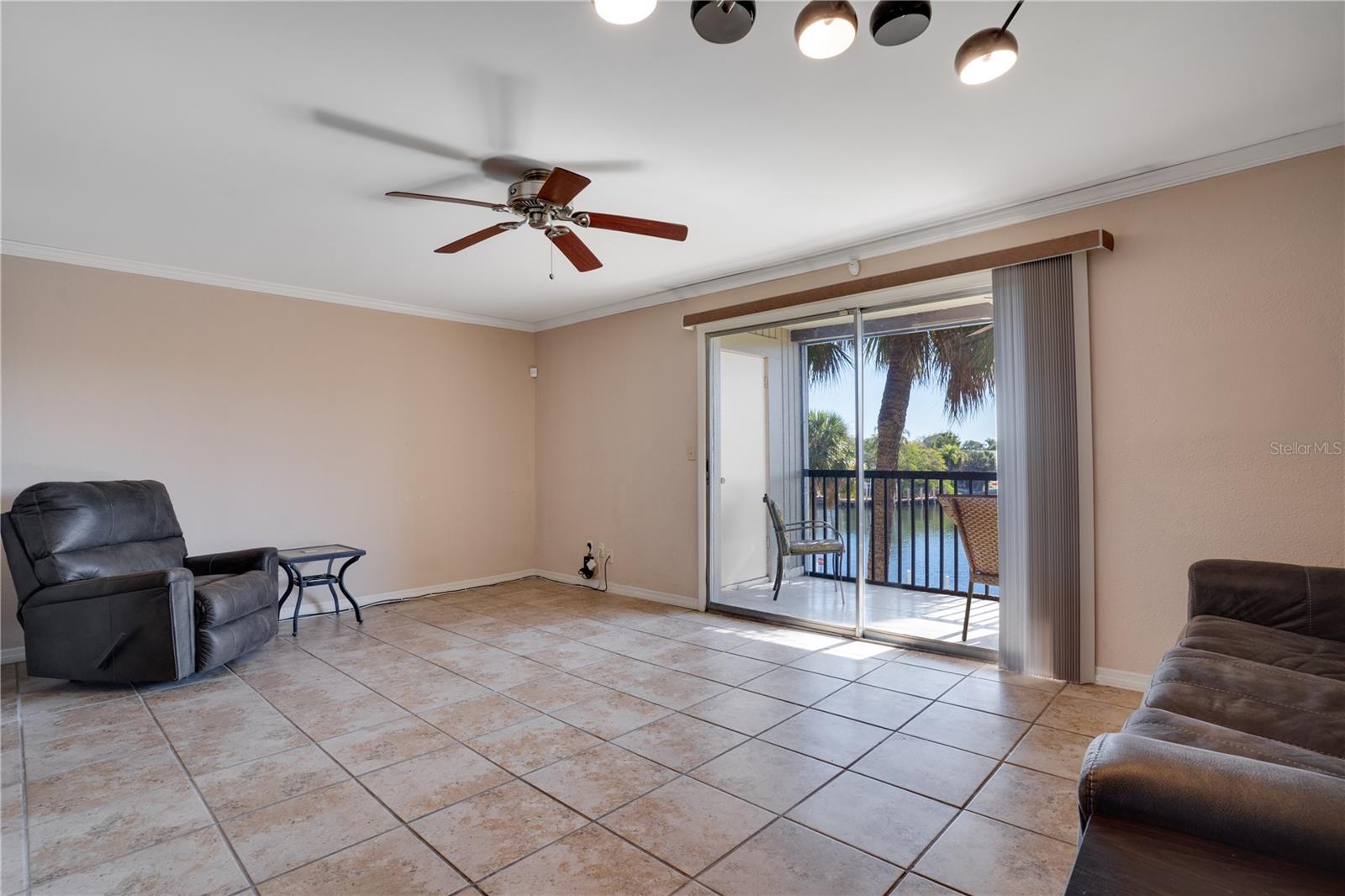 6315 NEWTOWN CIR #15B3 — photo 10