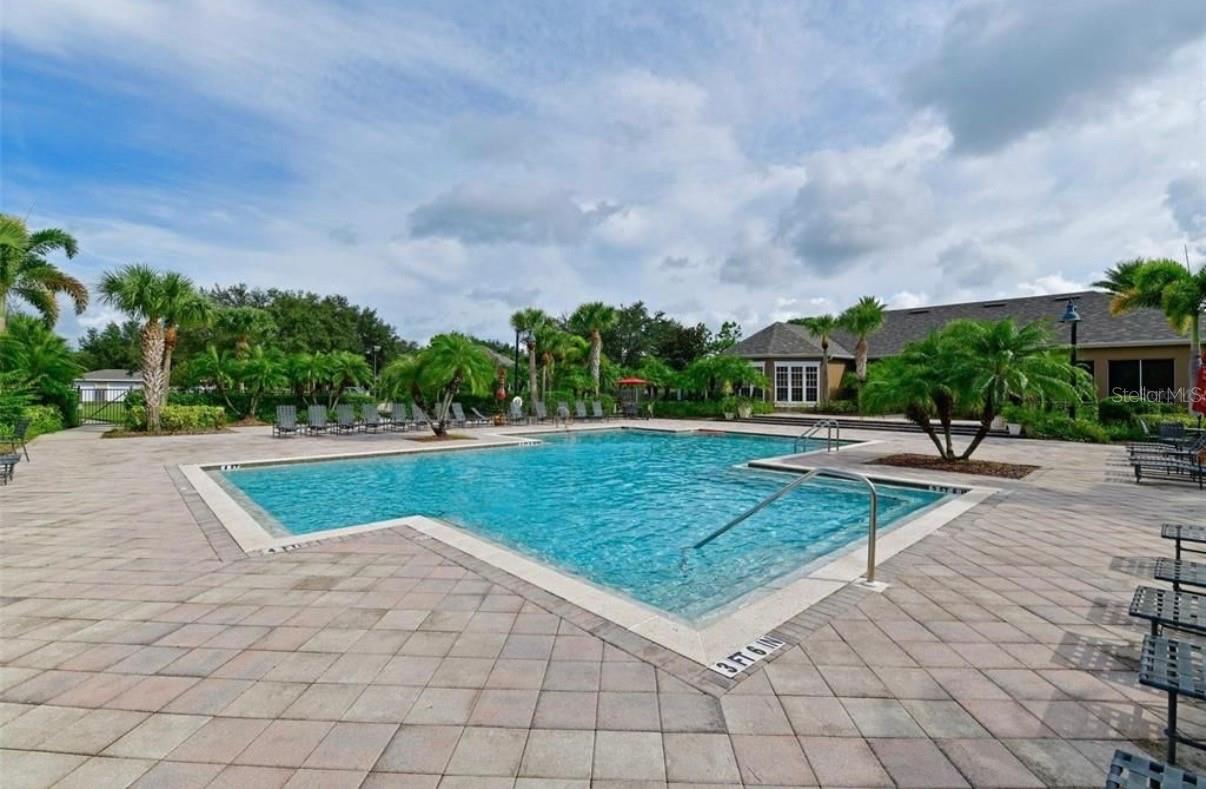 8926 MANOR LOOP CIR #201 B — photo 28