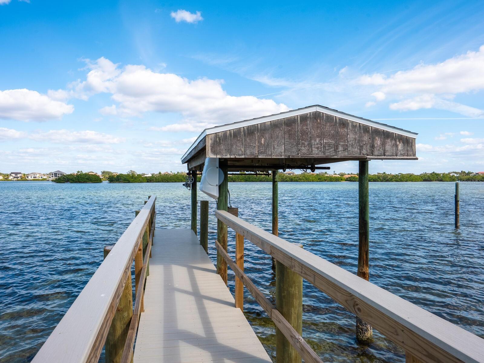 3240 CASEY KEY RD — photo 36