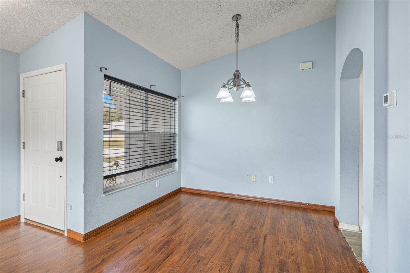 6114 SCHOOL HOUSE CT — photo 7