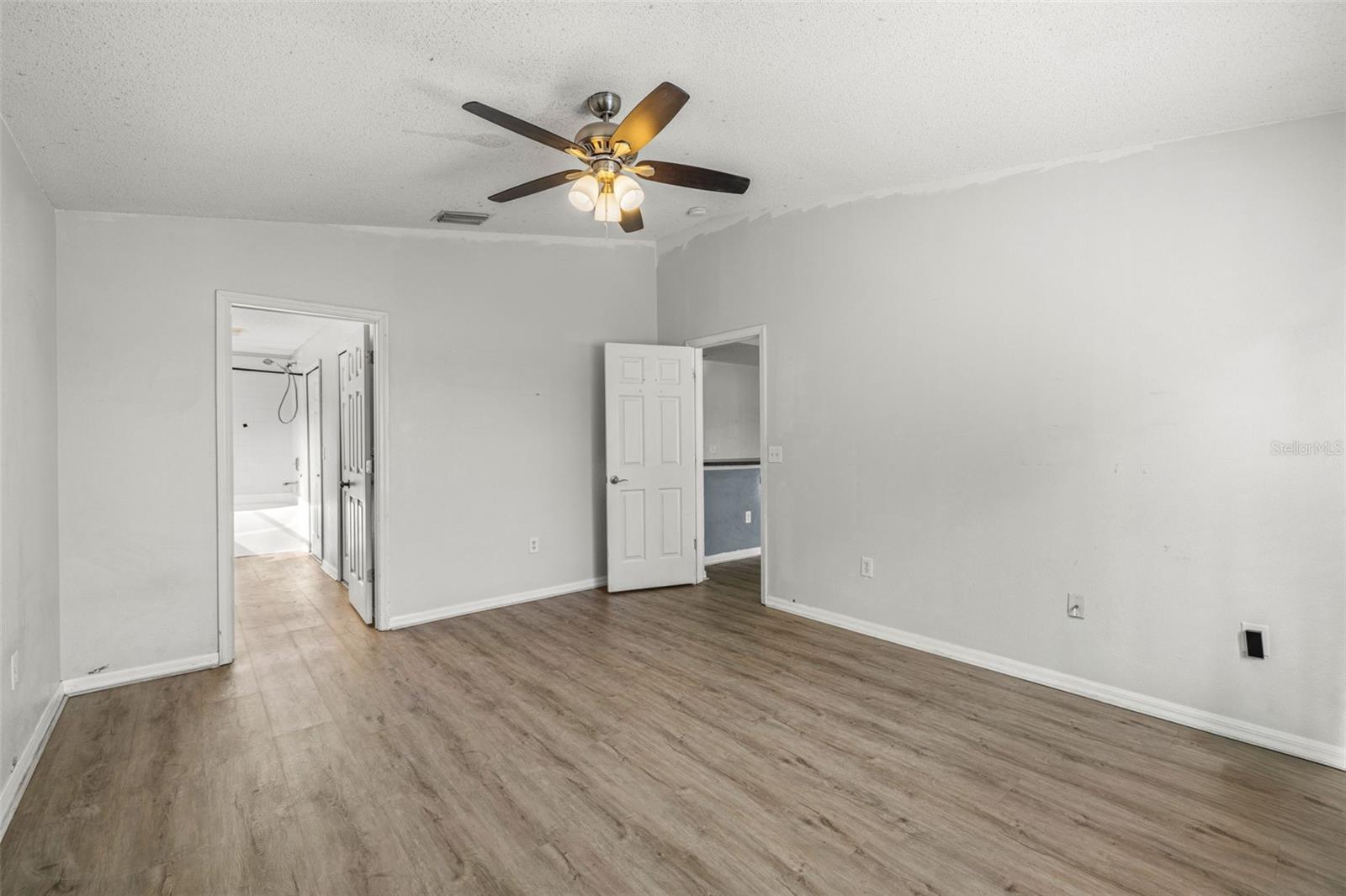 6114 SCHOOL HOUSE CT — photo 15