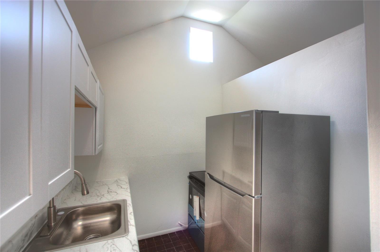 301 S OSPREY AVE — photo 4