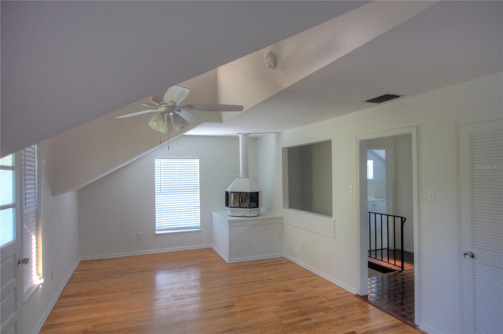 301 S OSPREY AVE — photo 5