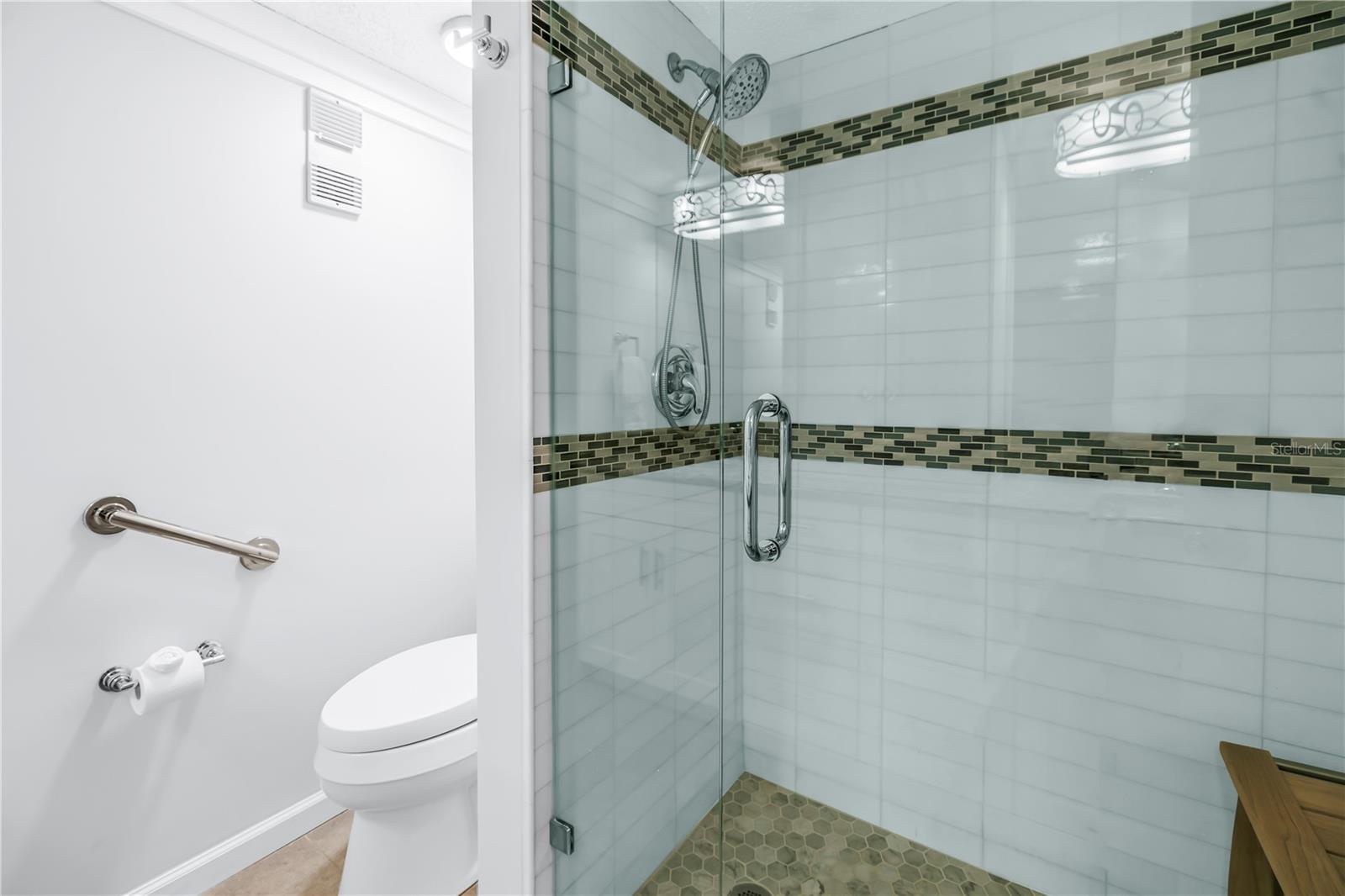 6020 SHORE BLVD S #712 — photo 39