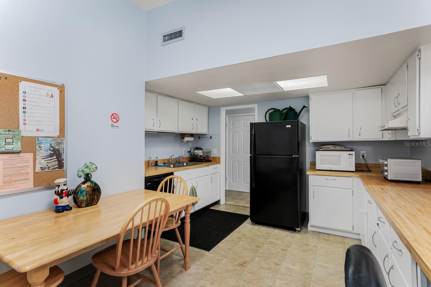 12760 INDIAN ROCKS RD #510 — photo 41