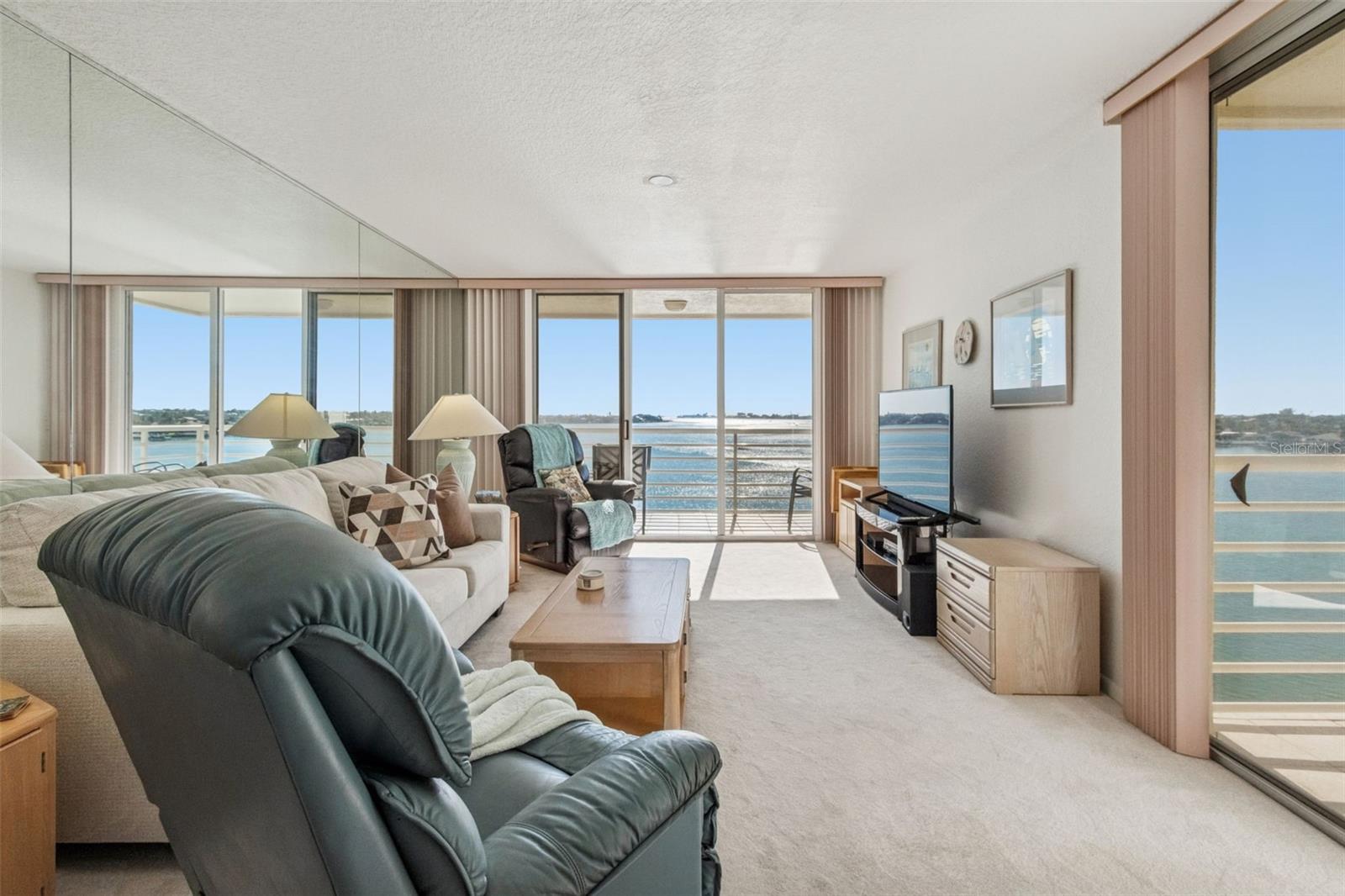 6105 BAHIA DEL MAR CIR #686 — photo 10