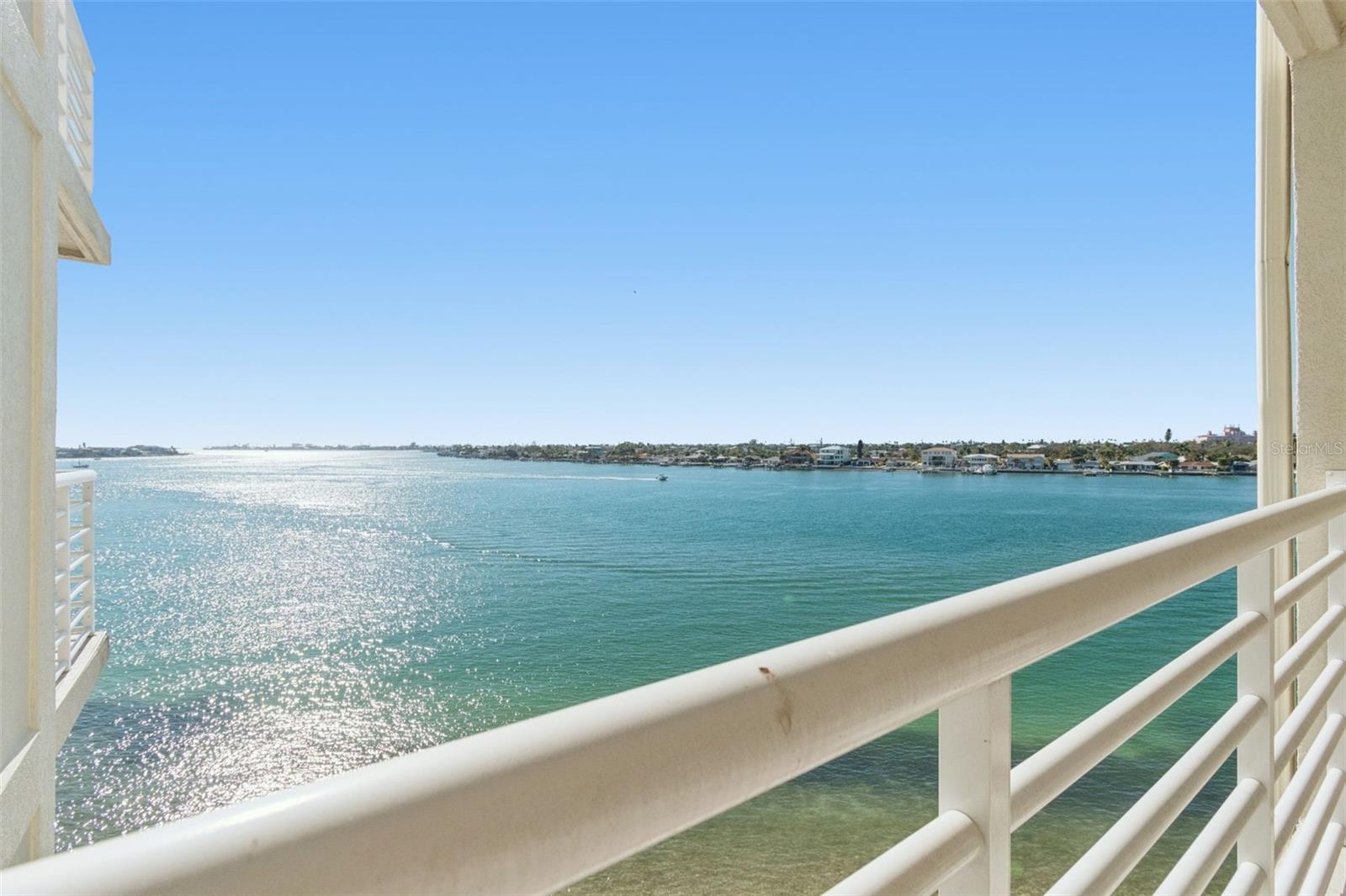 6105 BAHIA DEL MAR CIR #686 — photo 7