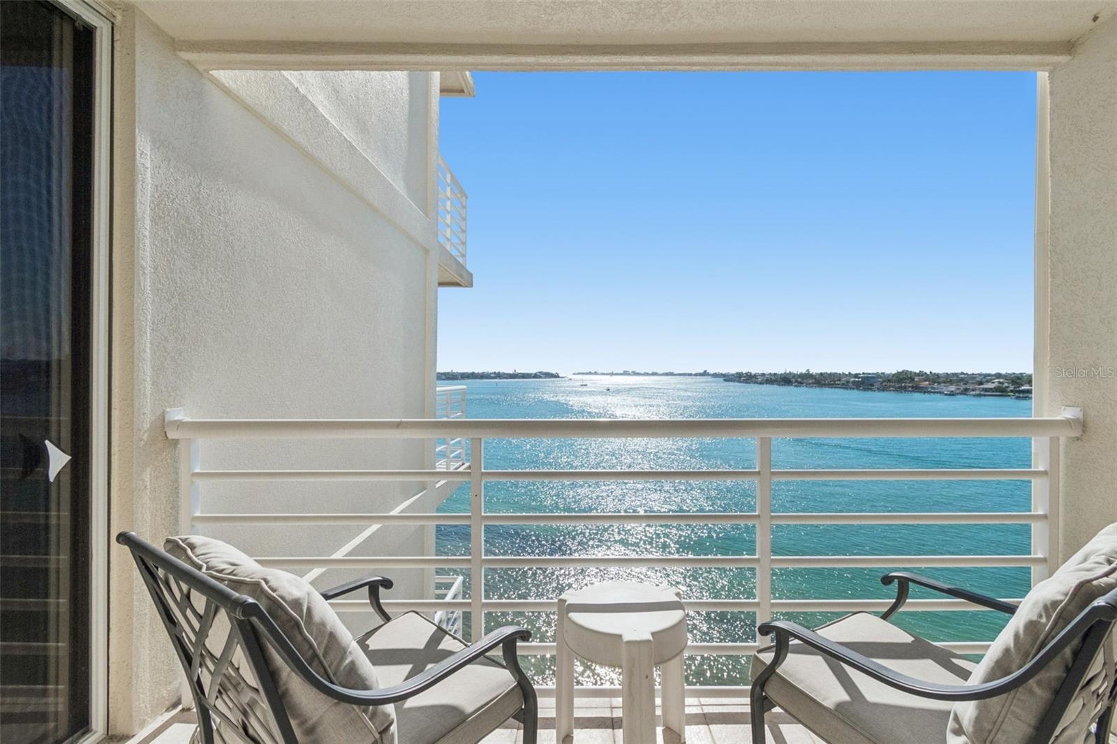 6105 BAHIA DEL MAR CIR #686 — photo 22