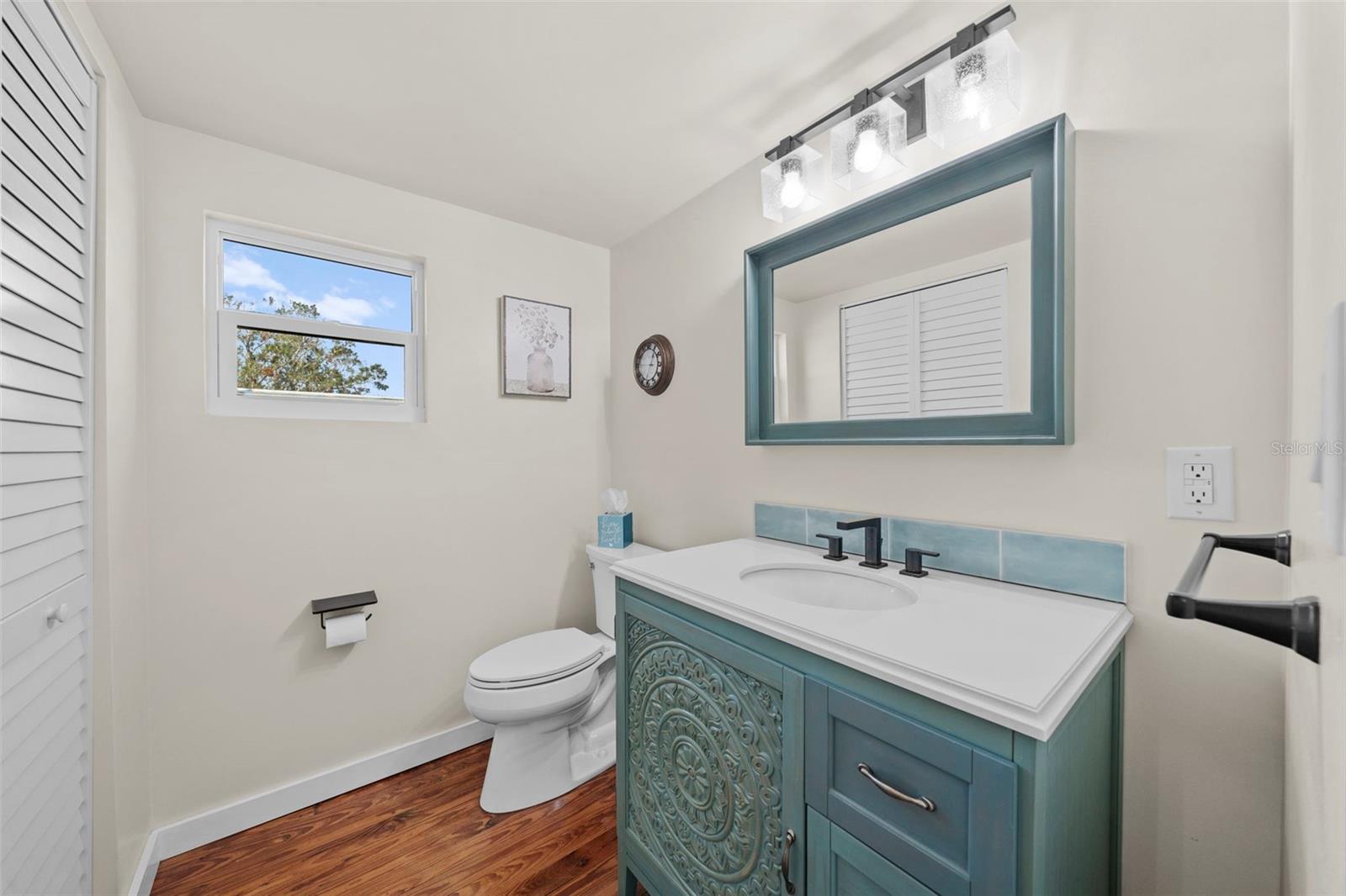 105 TUCKER AVE — photo 61