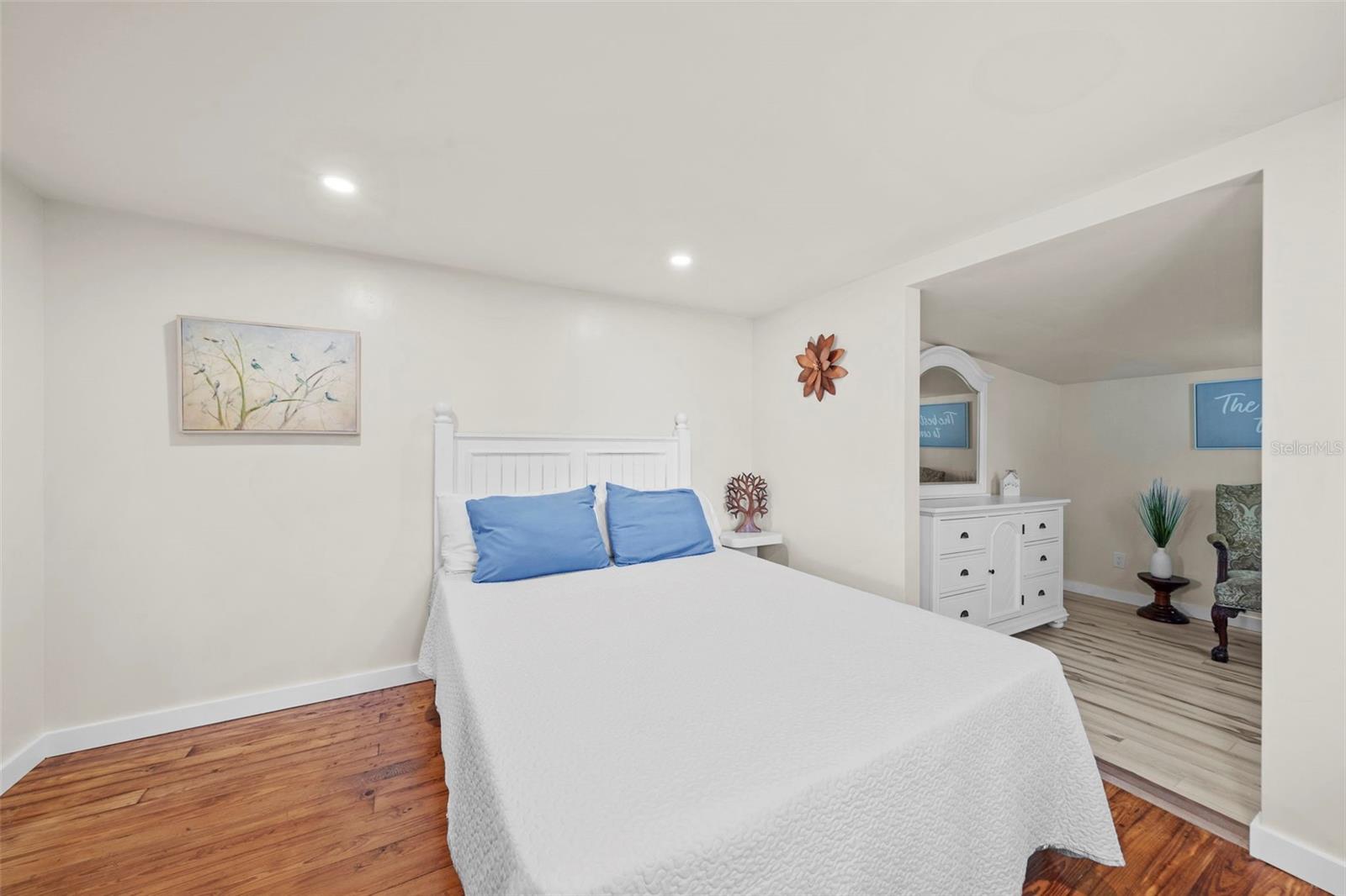 105 TUCKER AVE — photo 65