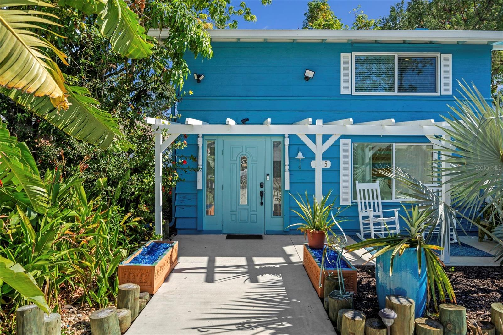 105 TUCKER AVE — photo 3