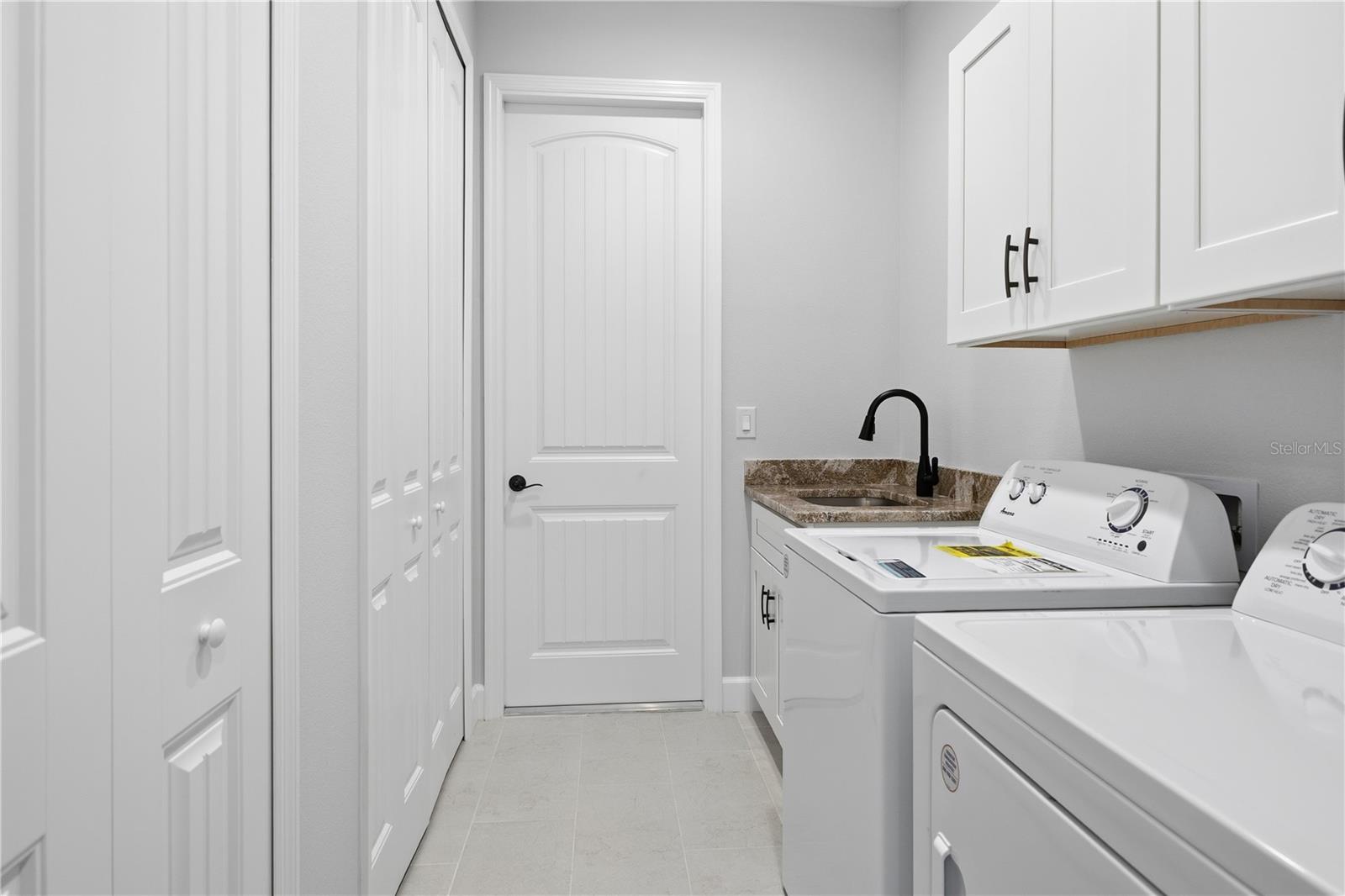 721 REDBUD CT — photo 13