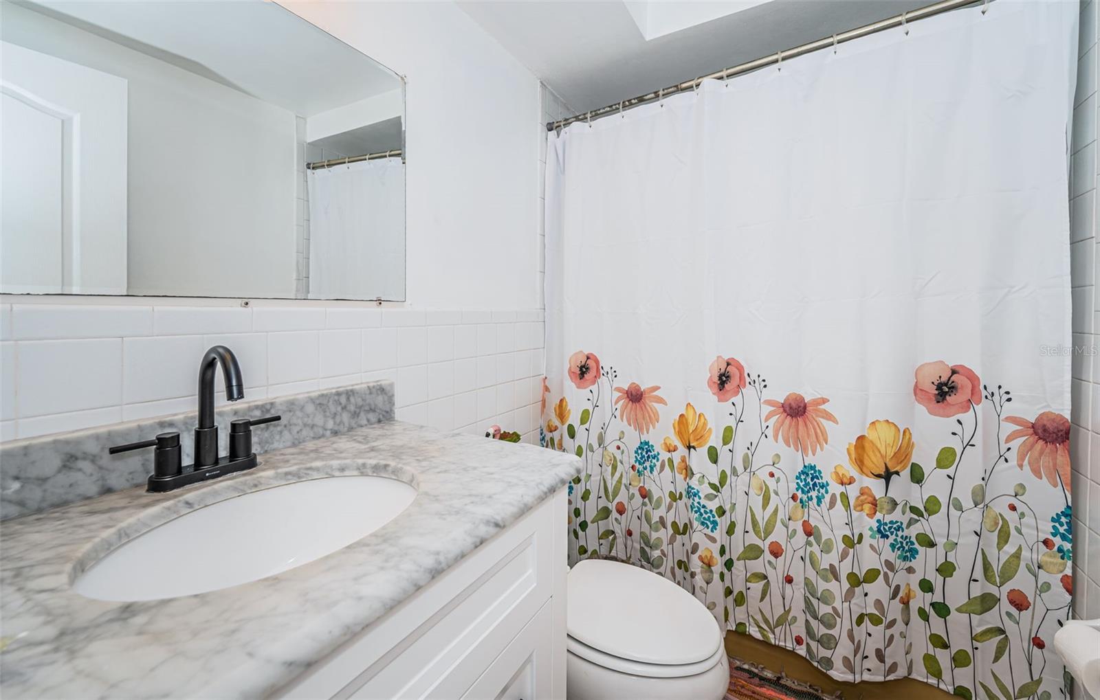 817 RIVERSIDE DR — photo 22