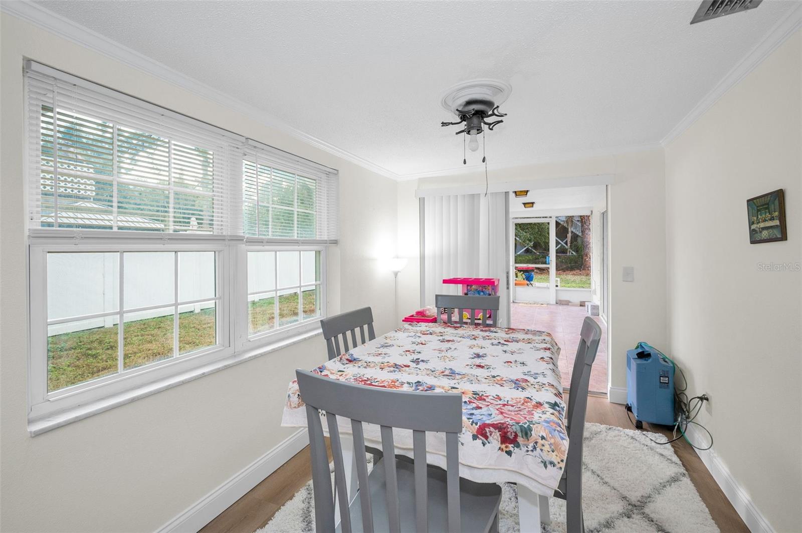 817 RIVERSIDE DR — photo 13