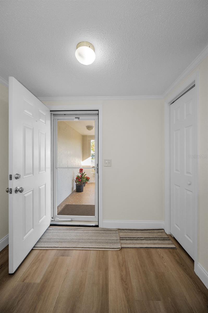 817 RIVERSIDE DR — photo 5