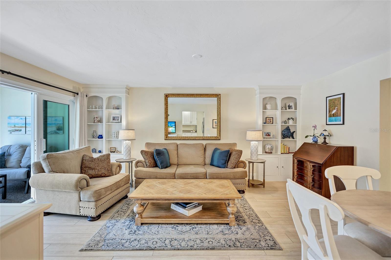 137 AVENIDA MESSINA #3 — photo 9