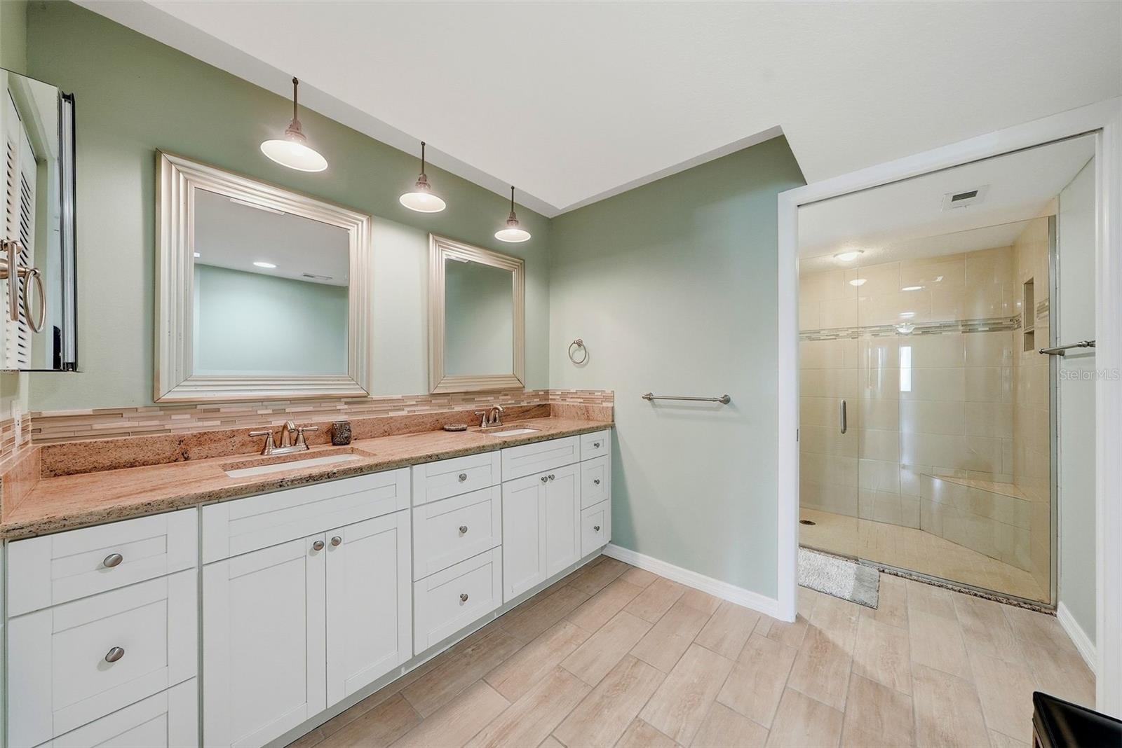 301 MARINER DR #301 — photo 15