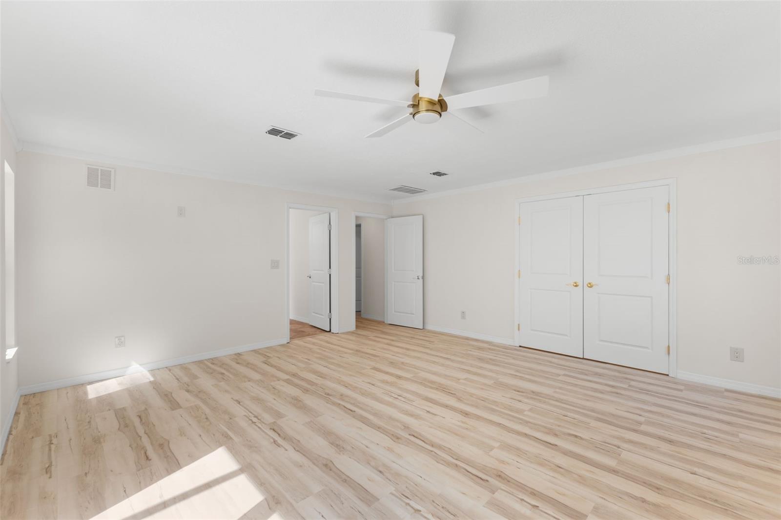 2138 BAYOU DR — photo 33