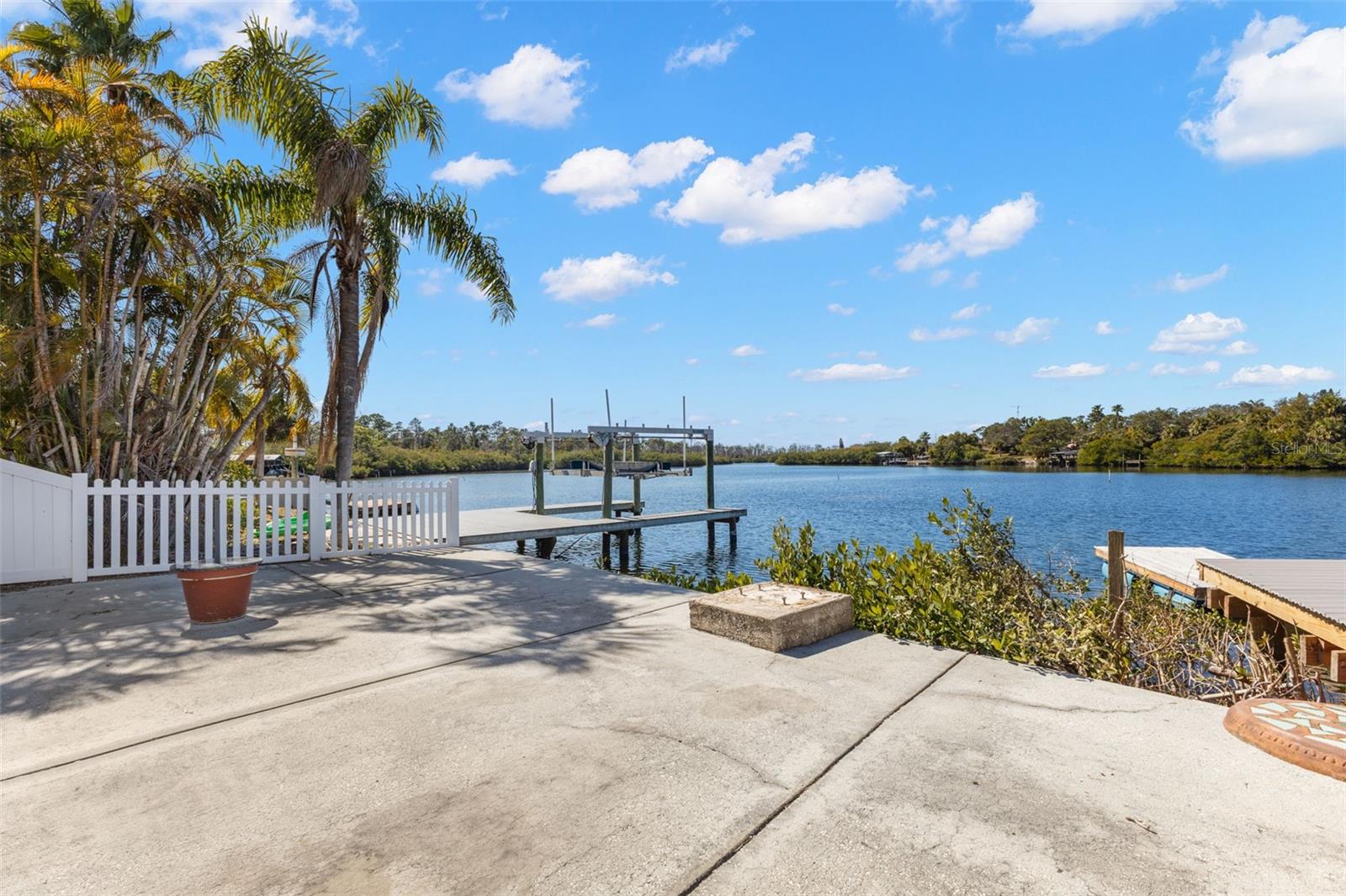 2138 BAYOU DR — photo 52