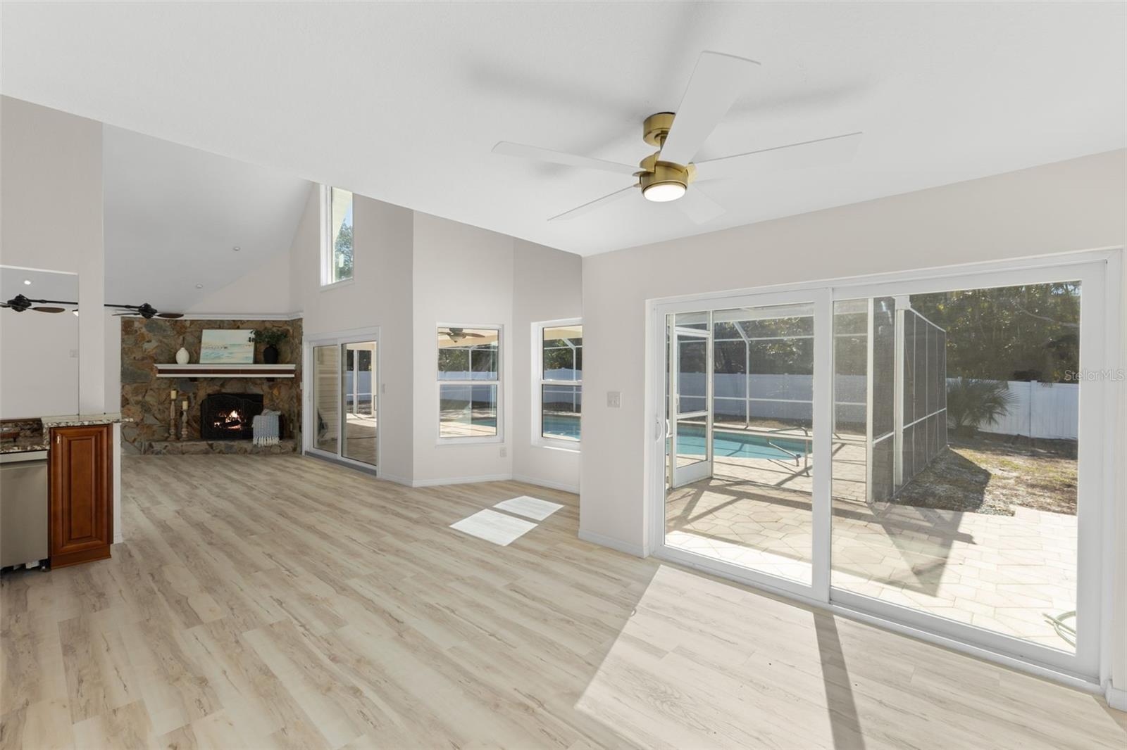 2138 BAYOU DR — photo 22