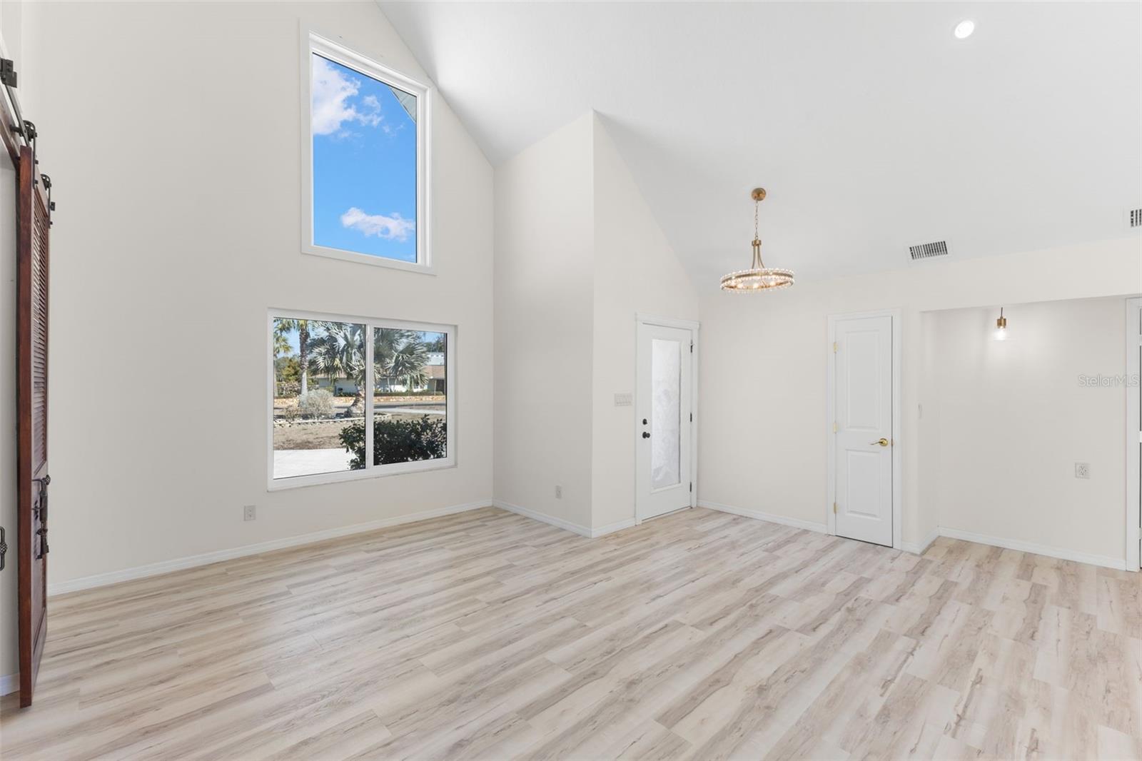 2138 BAYOU DR — photo 11