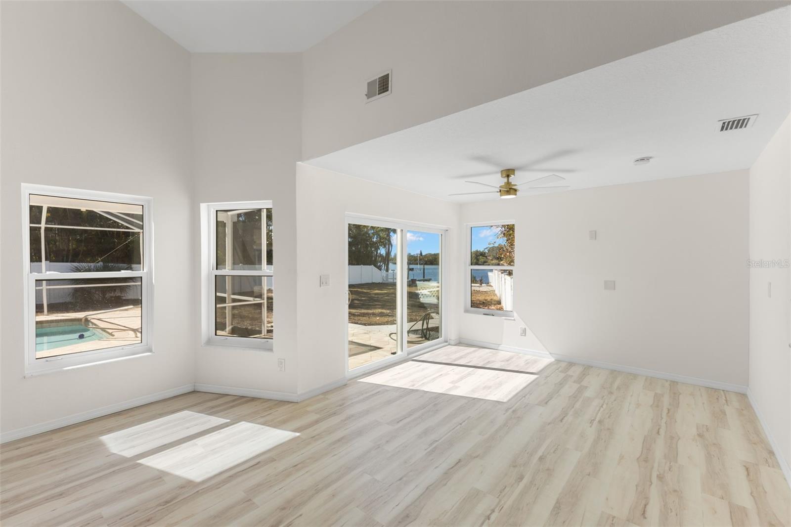 2138 BAYOU DR — photo 28