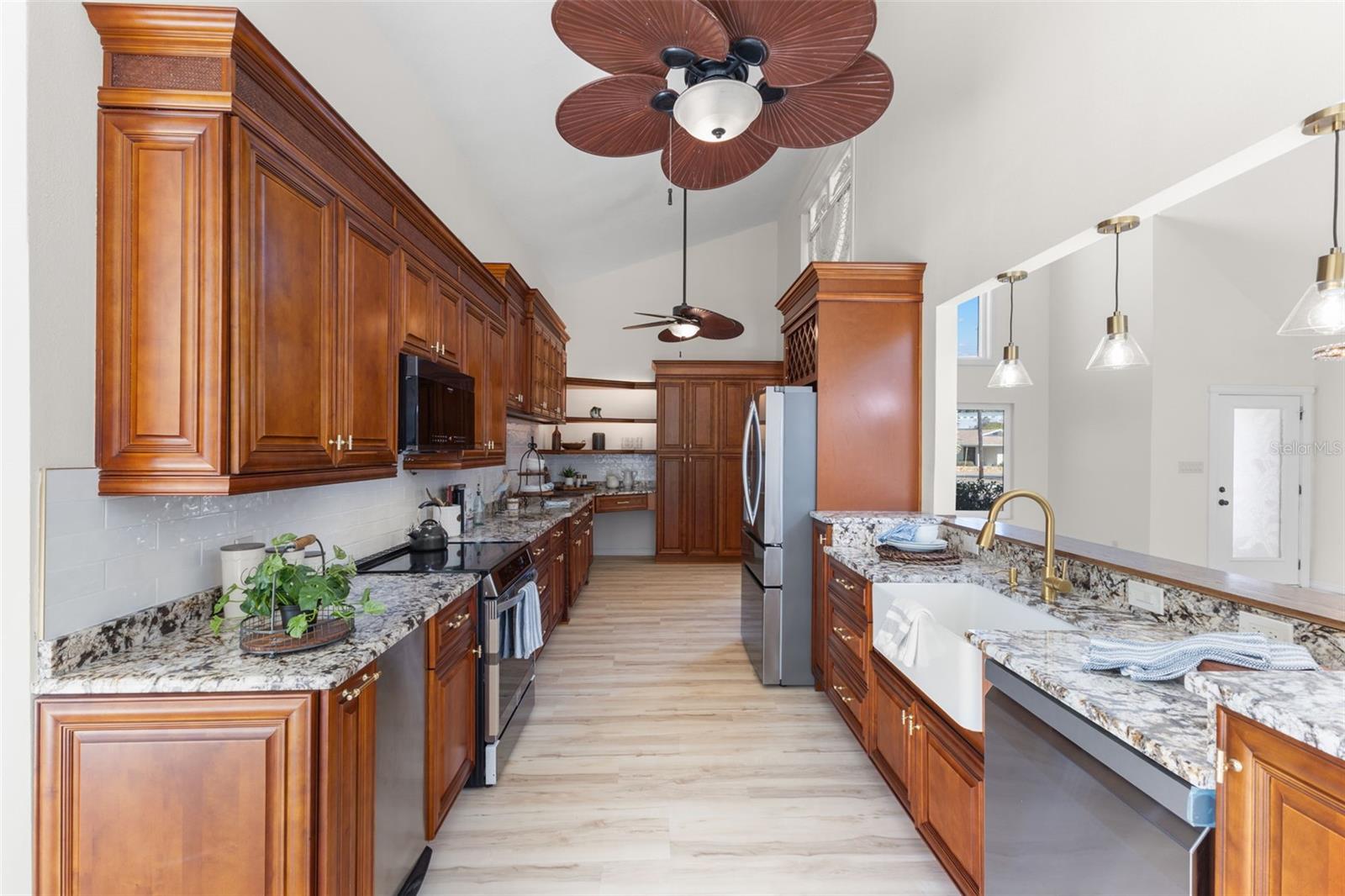 2138 BAYOU DR — photo 15