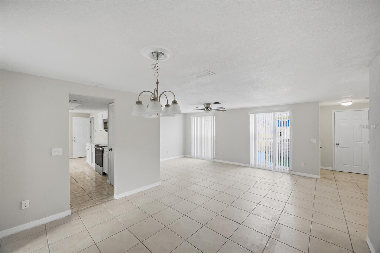 6204 WESTPORT DR — photo 4