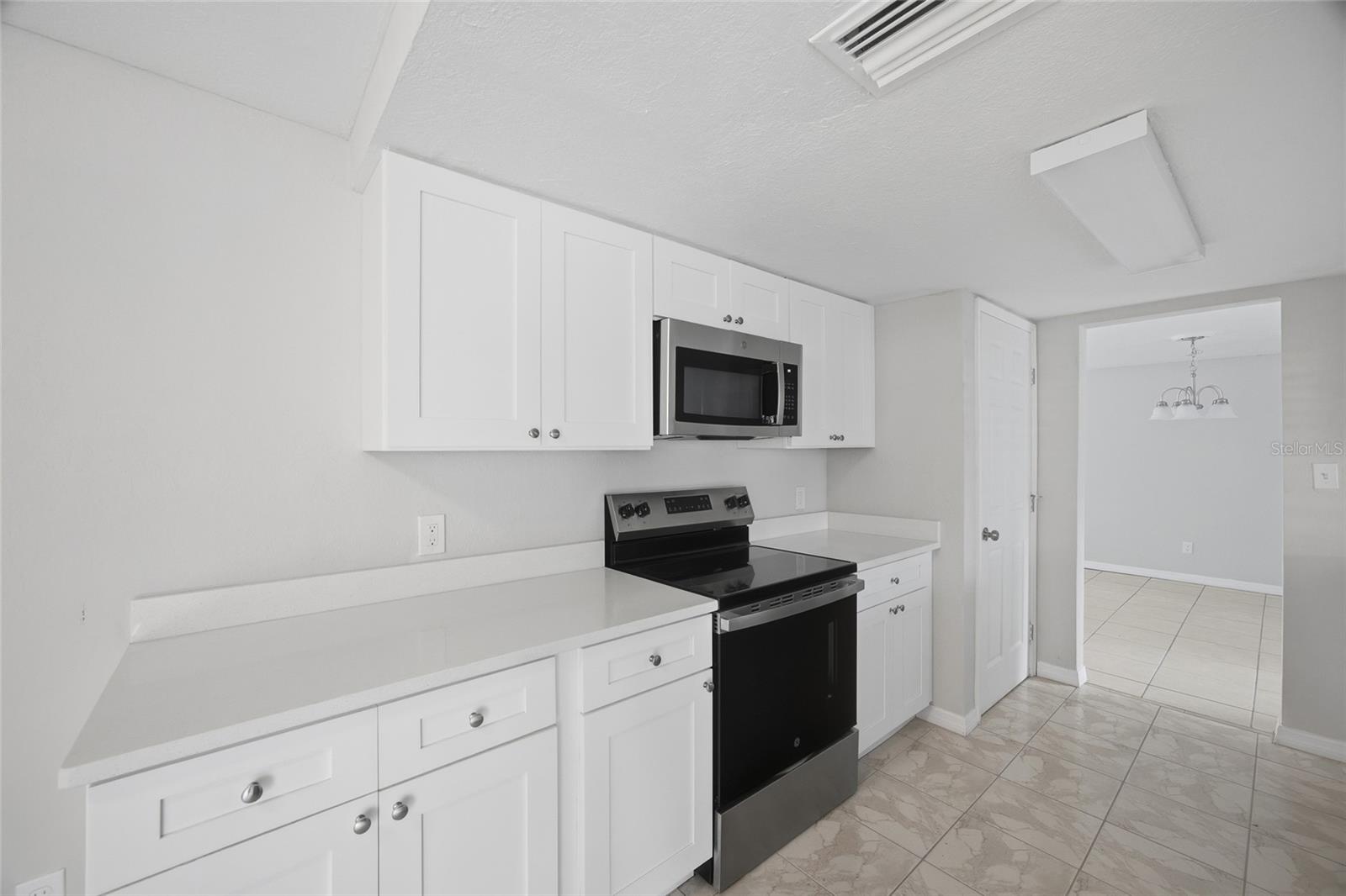 6204 WESTPORT DR — photo 10