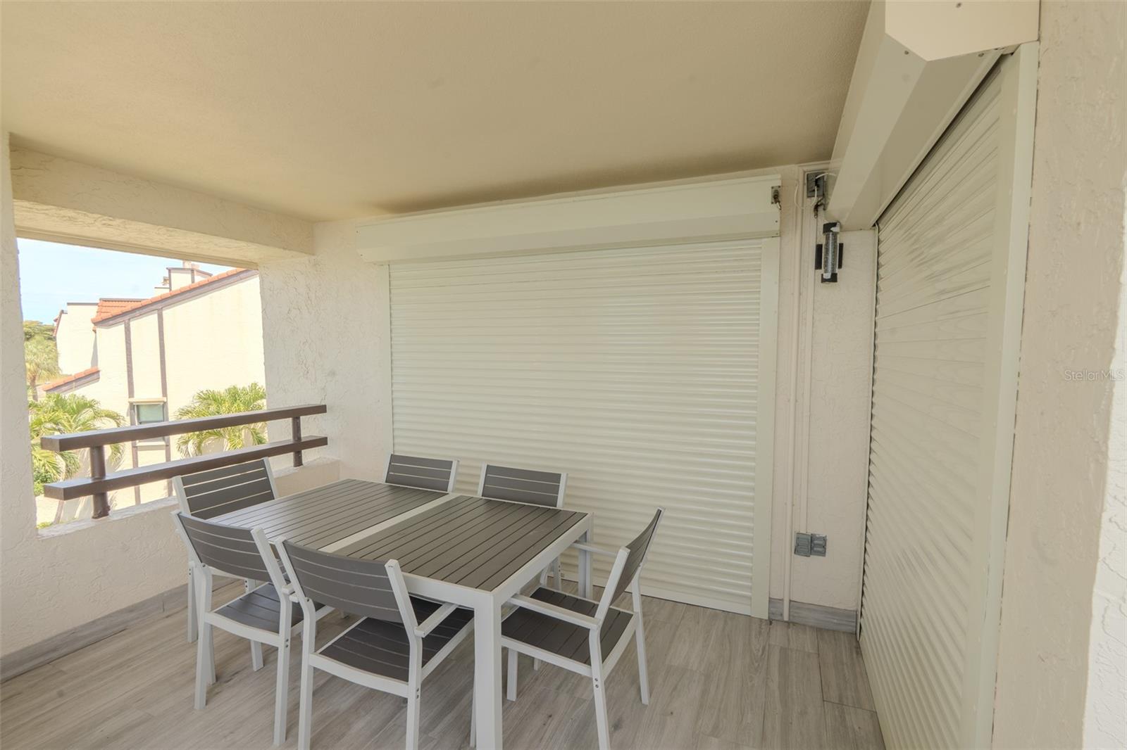 126 1ST ST E #210 — photo 39
