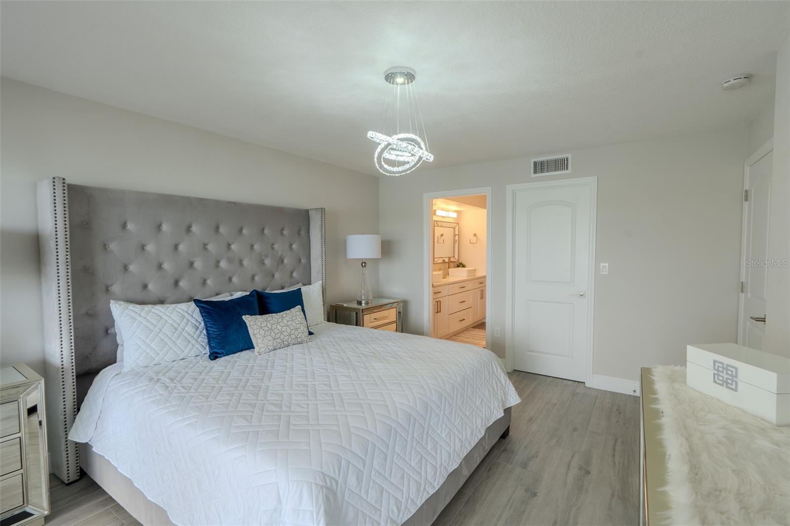 126 1ST ST E #210 — photo 30