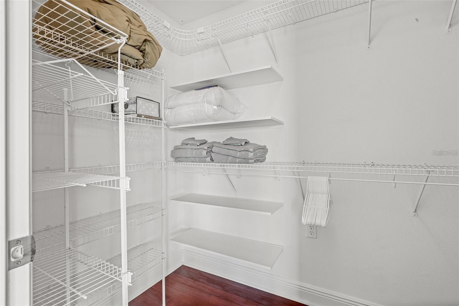 1902 ARROWHEAD DR NE — photo 36