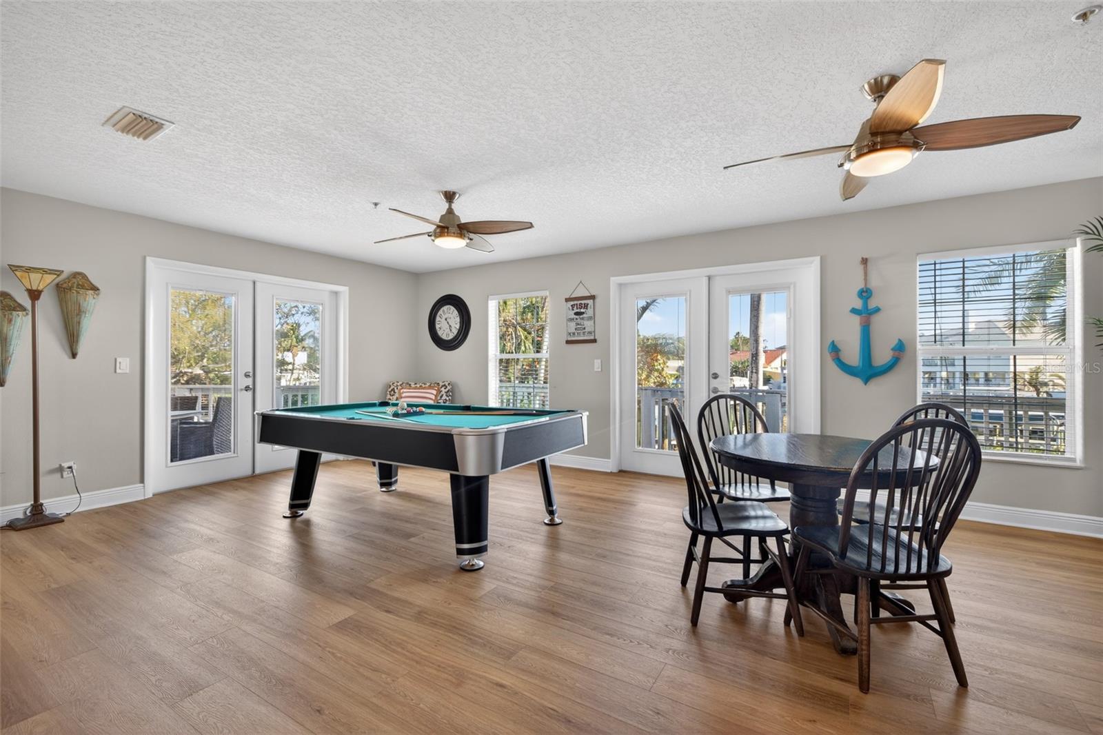 1902 ARROWHEAD DR NE — photo 22