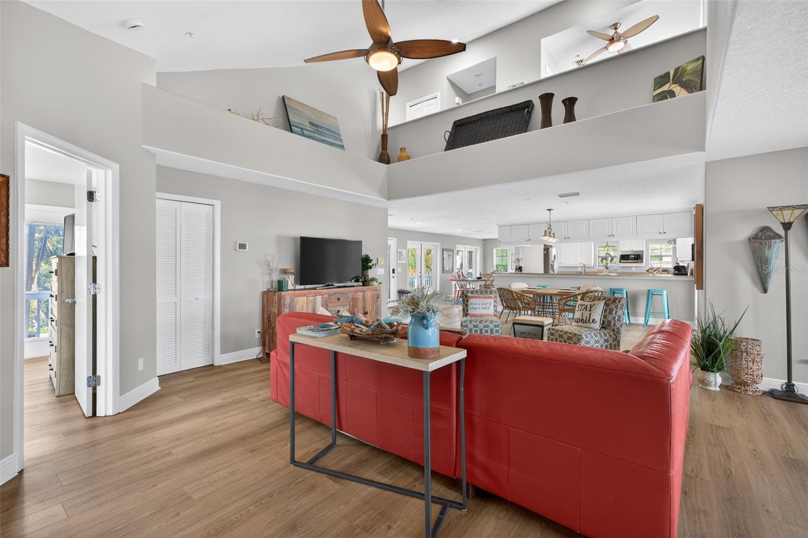 1902 ARROWHEAD DR NE — photo 18