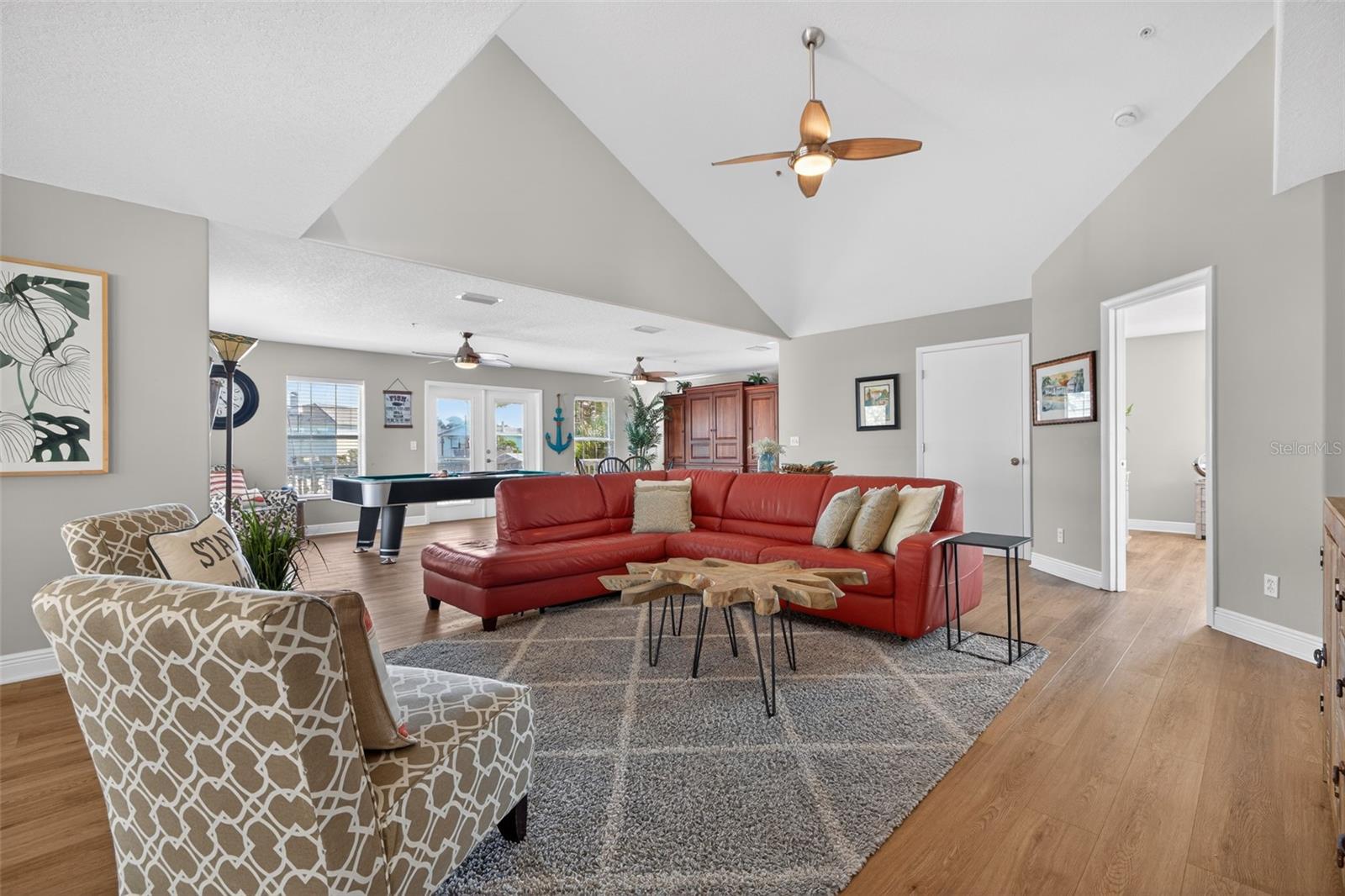 1902 ARROWHEAD DR NE — photo 15