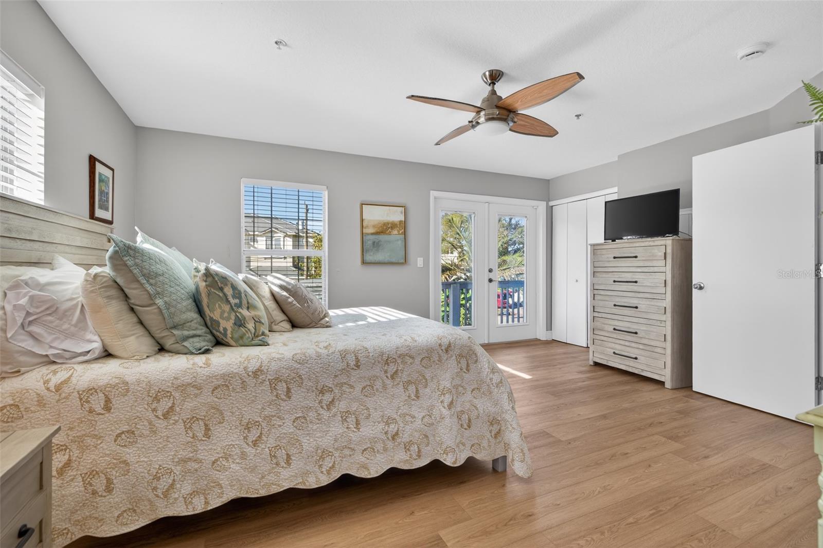 1902 ARROWHEAD DR NE — photo 25