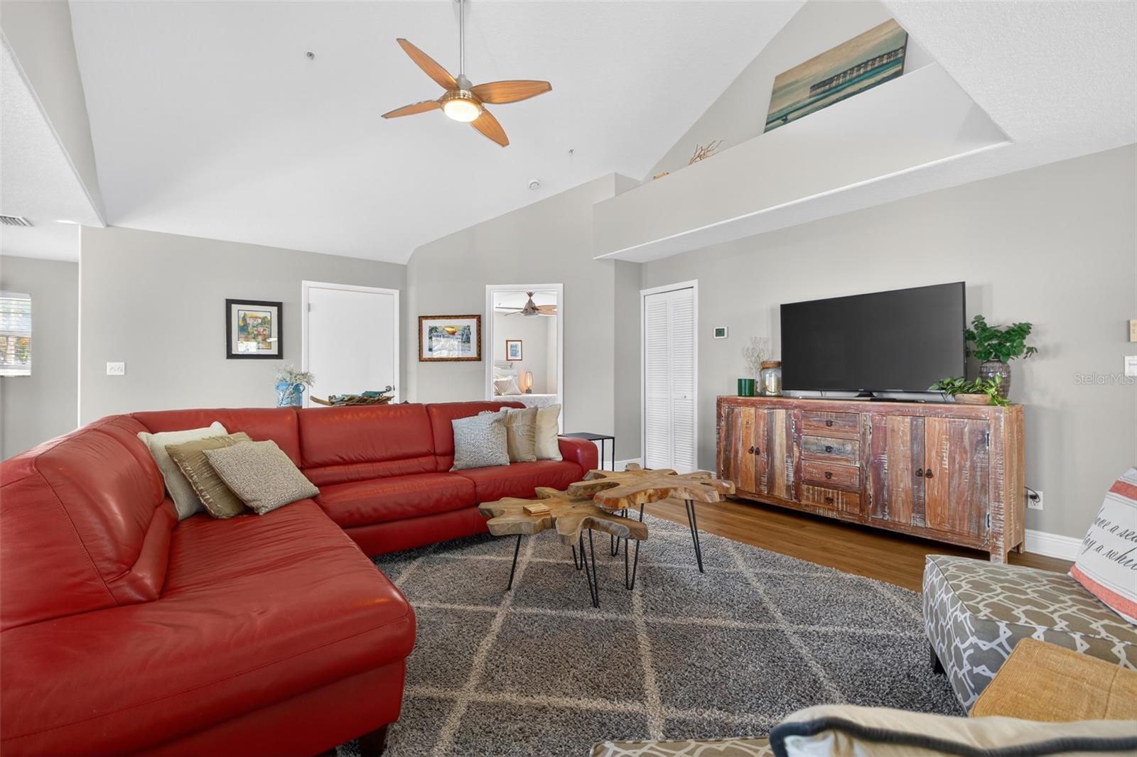 1902 ARROWHEAD DR NE — photo 20