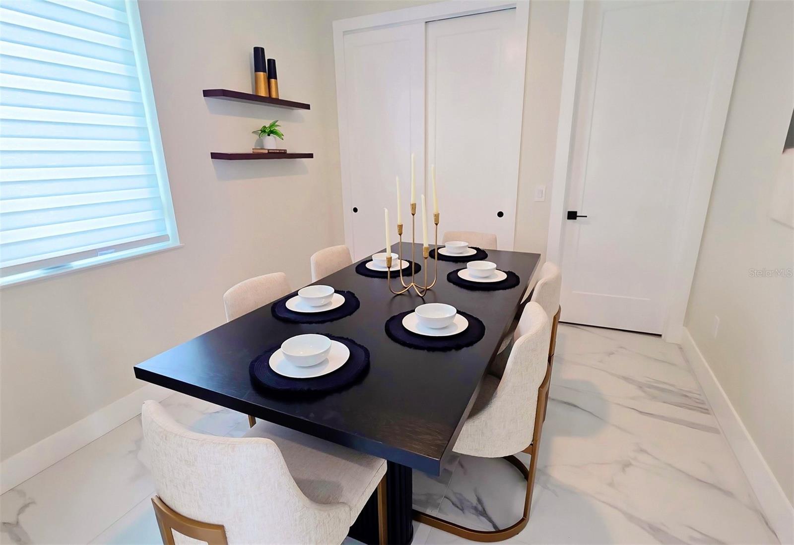 1156 COCOANUT AVE — photo 28
