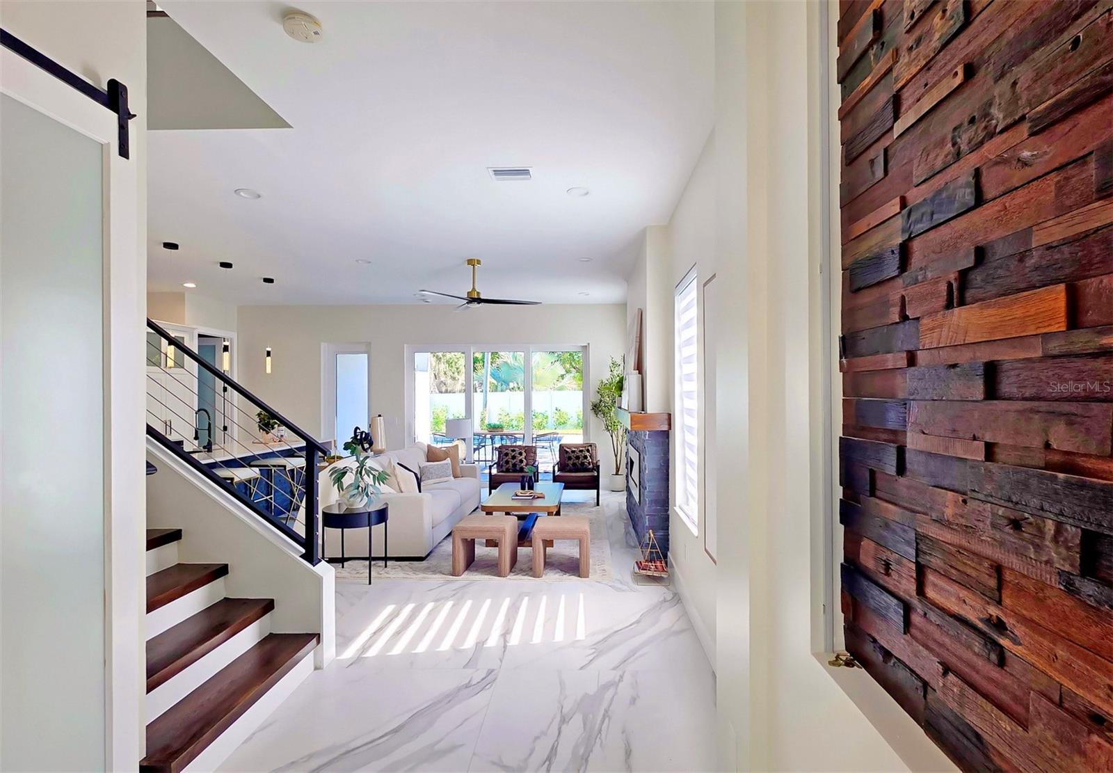 1156 COCOANUT AVE — photo 9