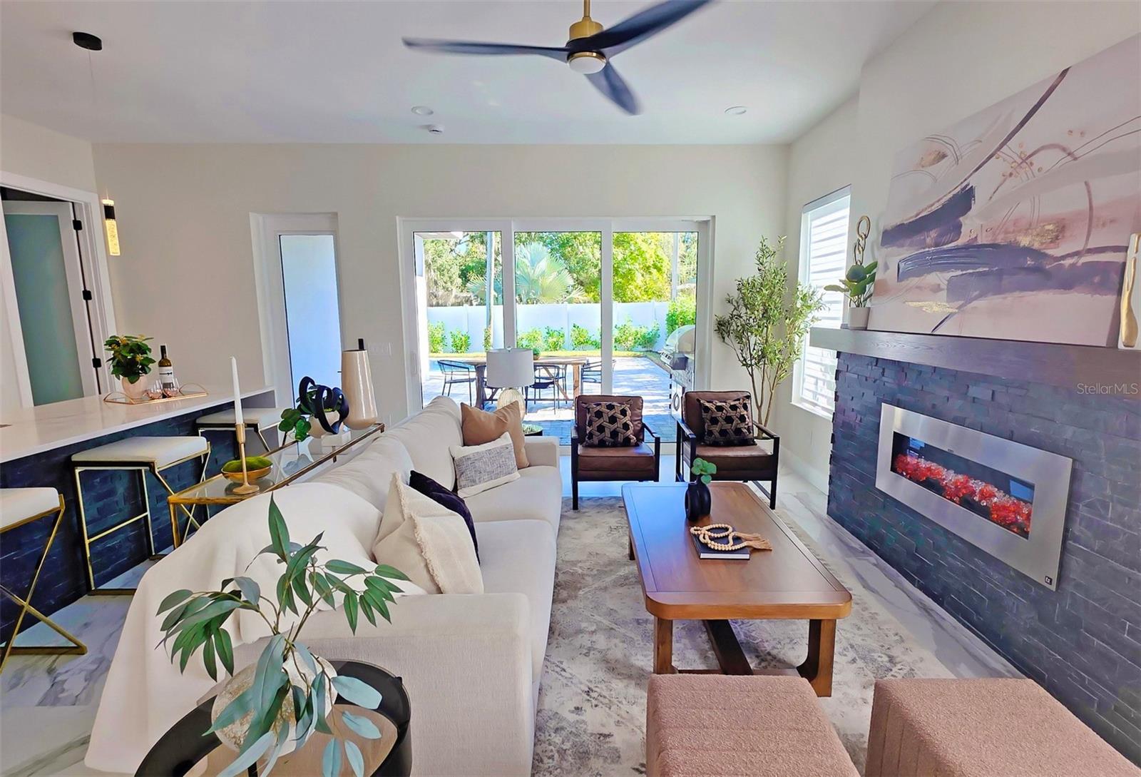 1156 COCOANUT AVE — photo 23