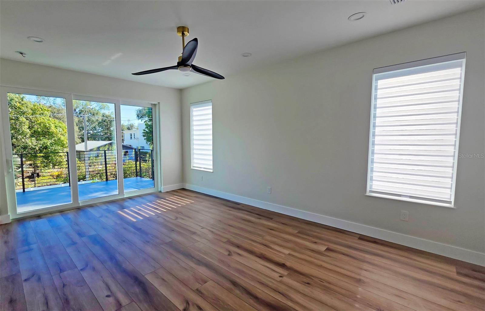 1156 COCOANUT AVE — photo 53