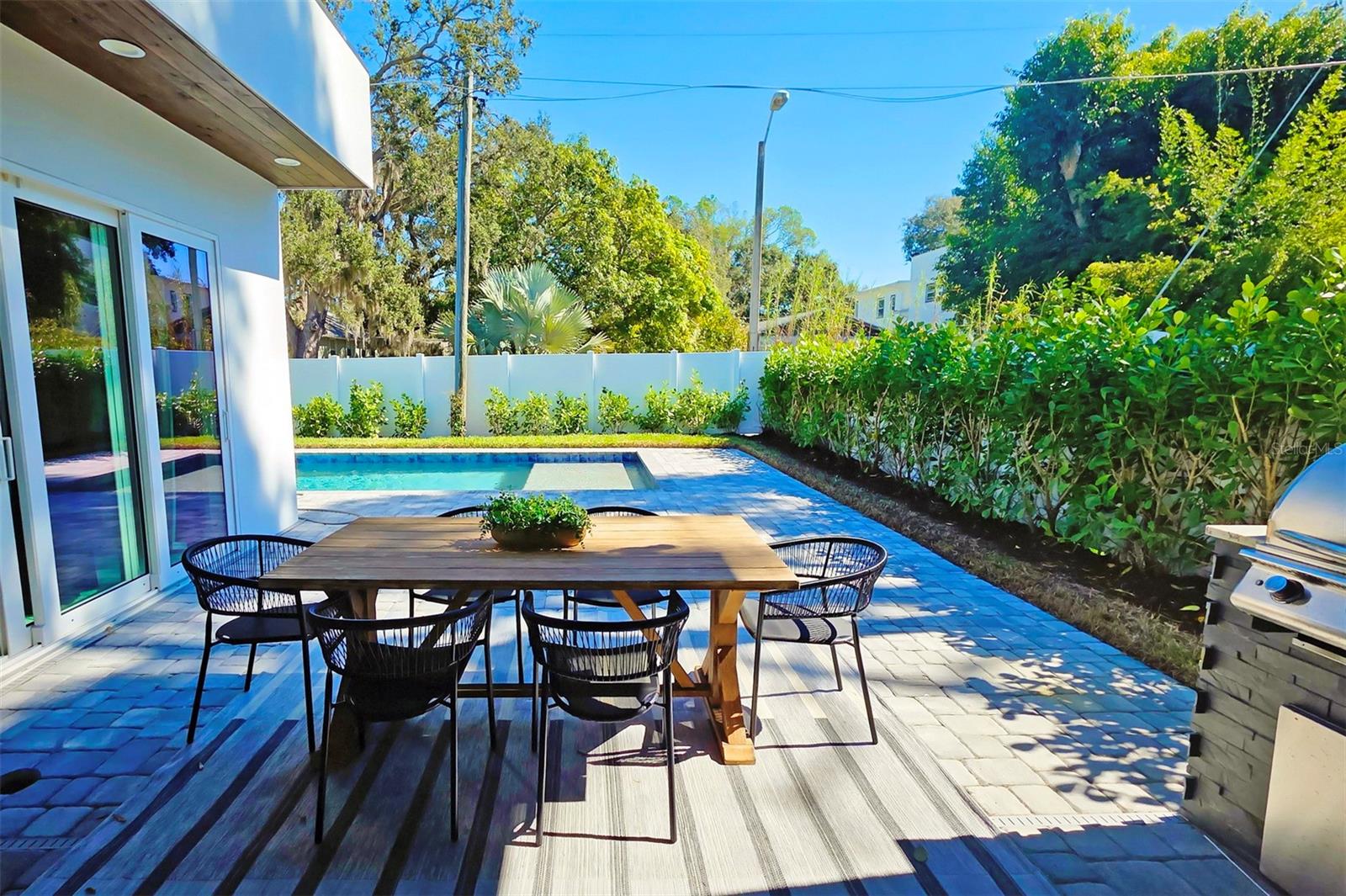 1156 COCOANUT AVE — photo 44