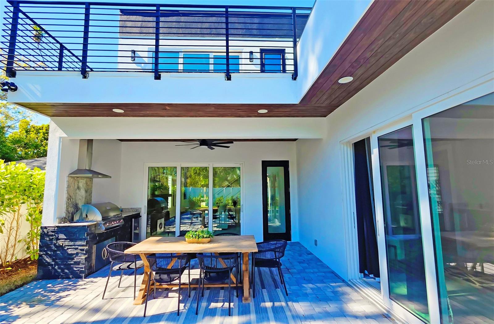 1156 COCOANUT AVE — photo 49