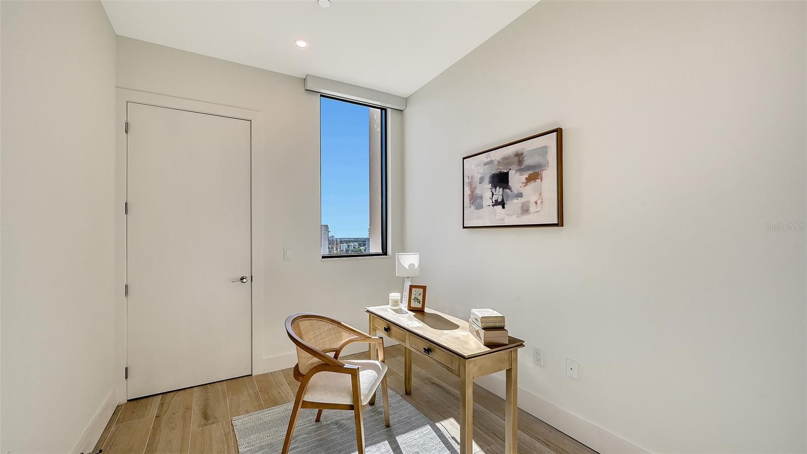 33 S PALM AVE #904 — photo 11