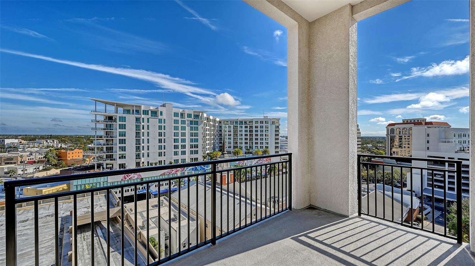 33 S PALM AVE #904 — photo 8
