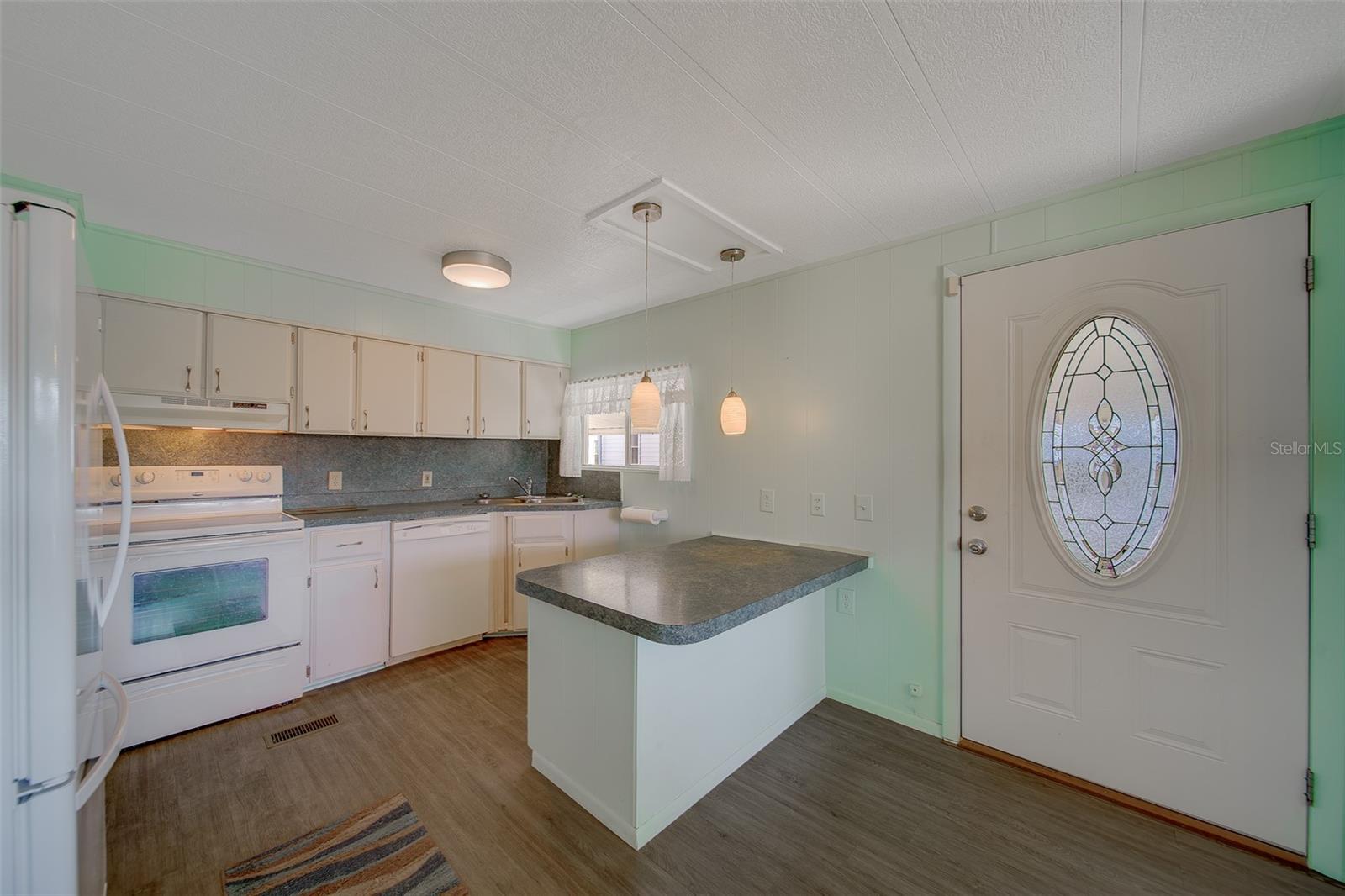 12501 ULMERTON RD #128 — photo 4