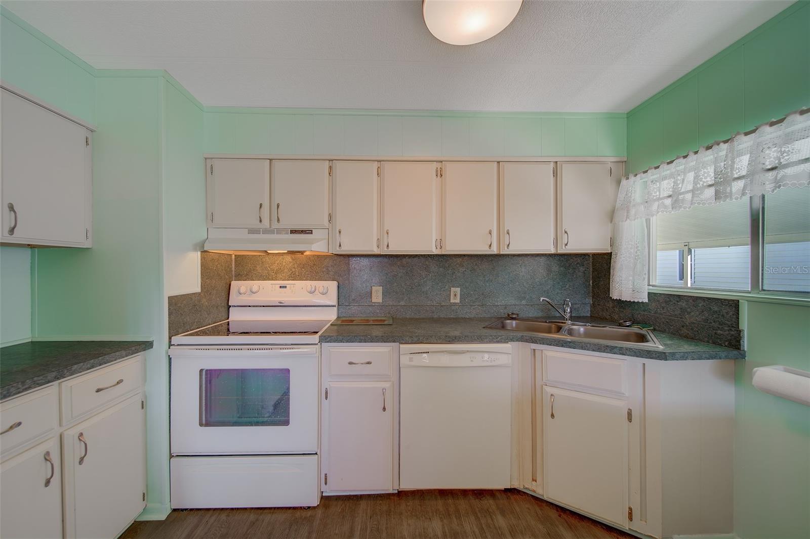 12501 ULMERTON RD #128 — photo 6